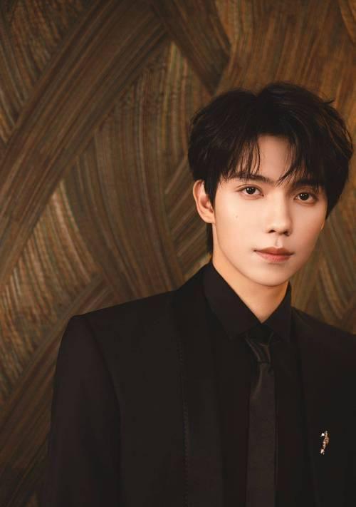 操刀女主颜值碾压原版男主一言难尽麻将胡了新《还珠》开机！琼瑶儿媳(图9)