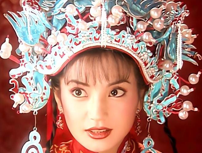 操刀女主颜值碾压原版男主一言难尽麻将胡了新《还珠》开机！琼瑶儿媳(图12)