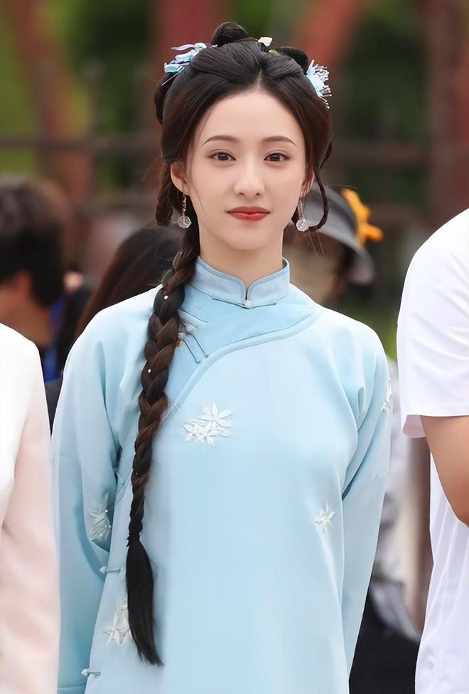 操刀女主颜值碾压原版男主一言难尽麻将胡了新《还珠》开机！琼瑶儿媳(图10)